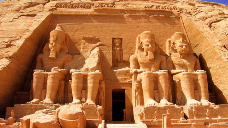 abu-simbel-tagesausflug-oder-uebernachtung